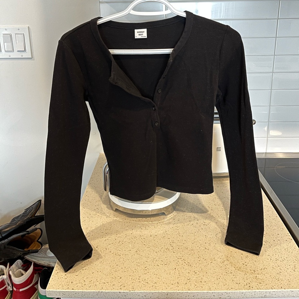Sunday Best long sleeve tee size small